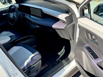 2026 Nissan LEAF SV+