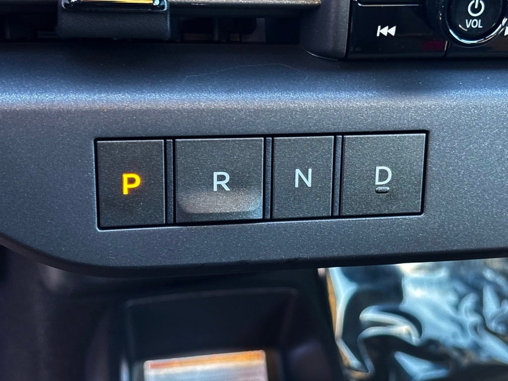 2026 Nissan LEAF Platinum+