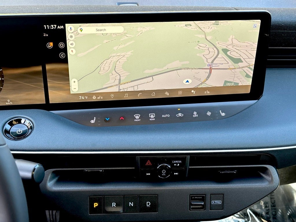 2026 Nissan LEAF Platinum+