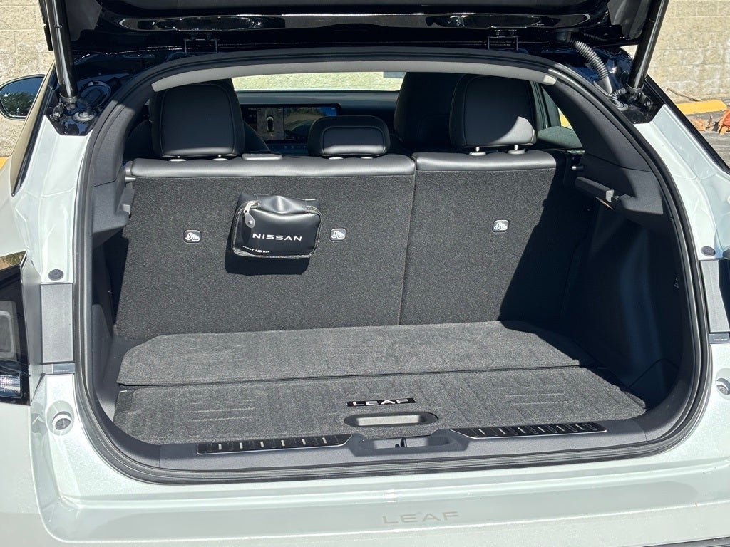 2026 Nissan LEAF Platinum+