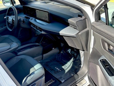 2026 Nissan LEAF Platinum+