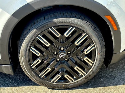 2026 Nissan LEAF Platinum+