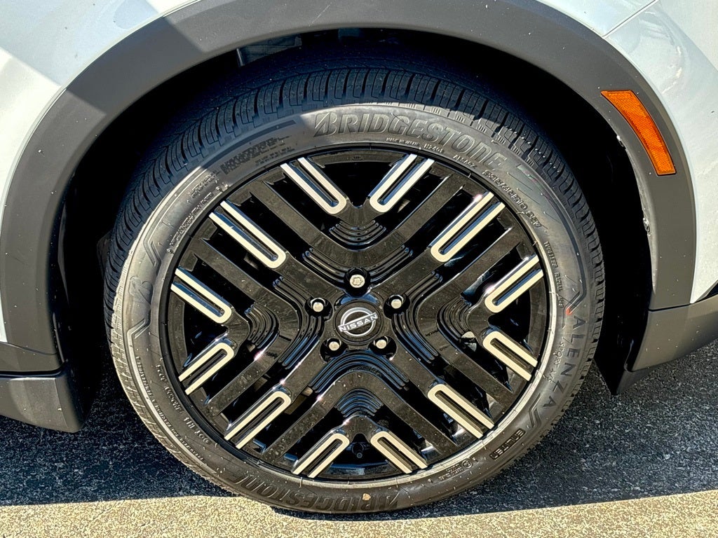 2026 Nissan LEAF Platinum+