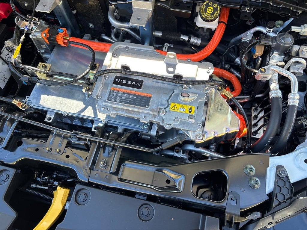 2026 Nissan LEAF Platinum+