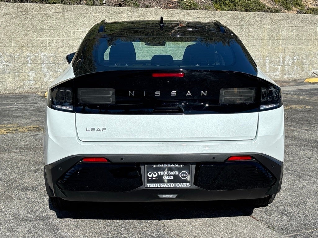 2026 Nissan LEAF Platinum+