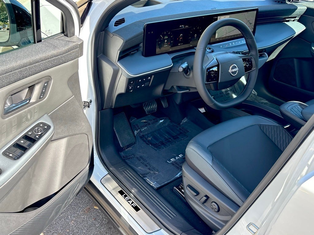 2026 Nissan LEAF Platinum+