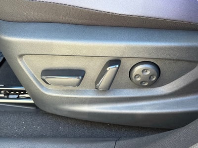 2026 Nissan LEAF Platinum+