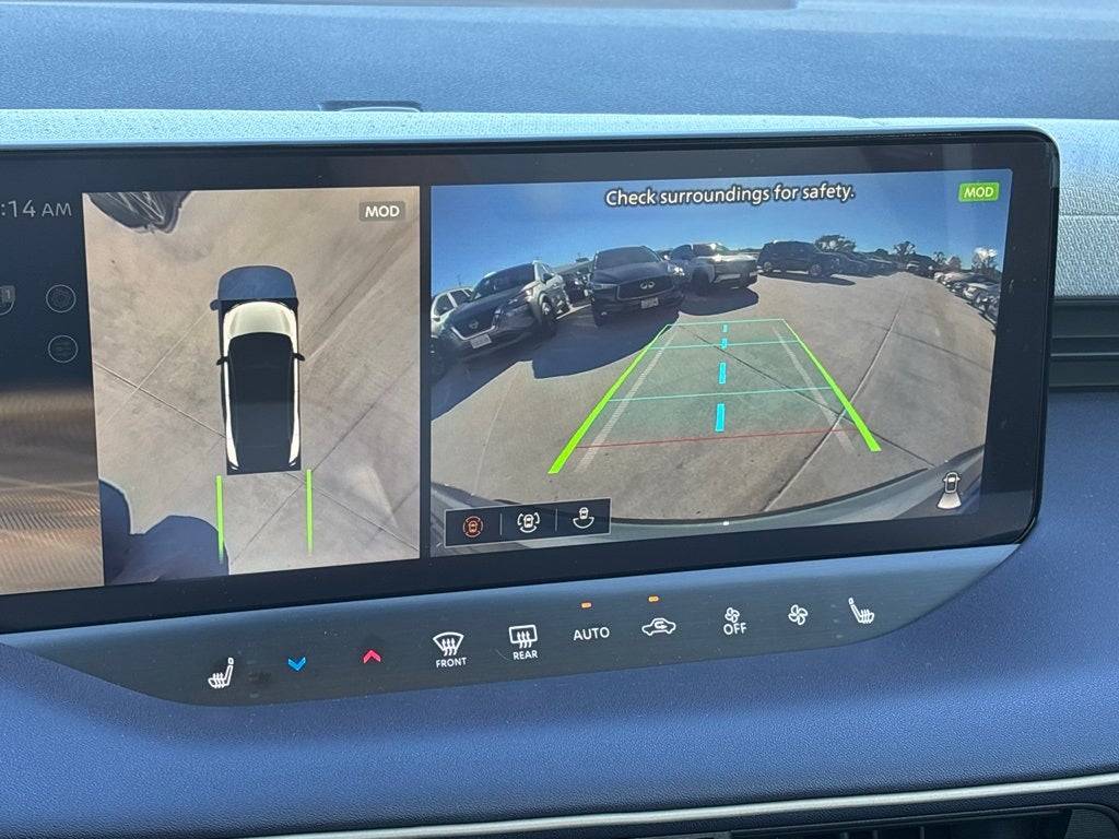 2026 Nissan LEAF Platinum+