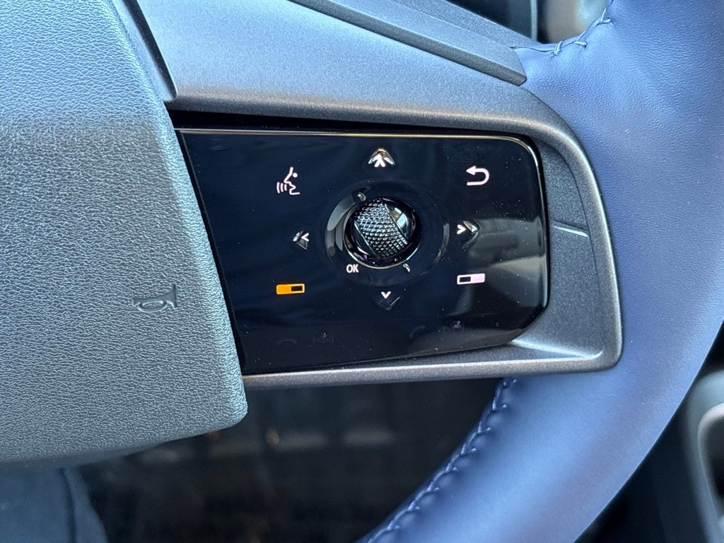 2026 Nissan LEAF Platinum+