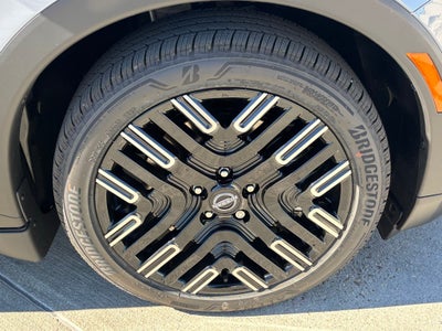 2026 Nissan LEAF Platinum+