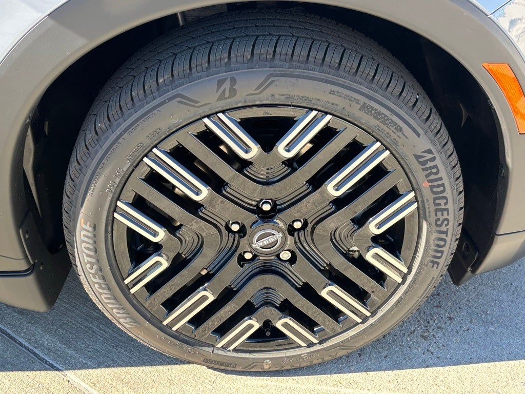 2026 Nissan LEAF Platinum+