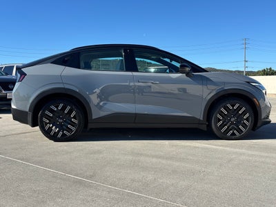 2026 Nissan LEAF Platinum+