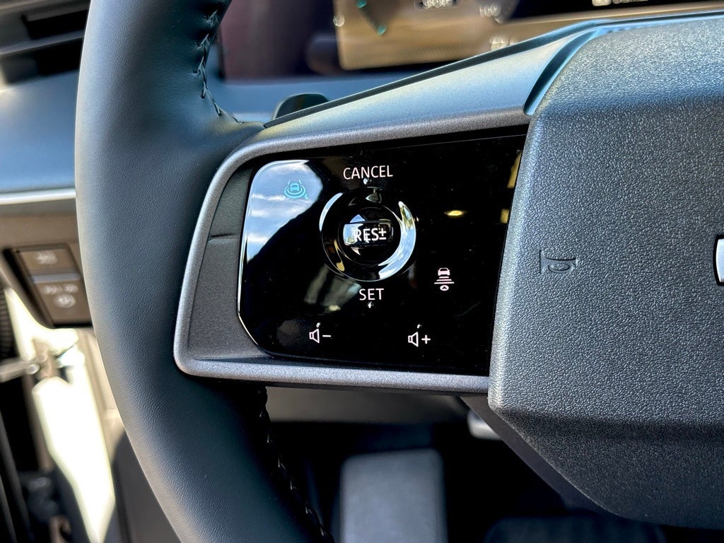 2026 Nissan LEAF Platinum+