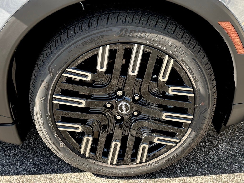 2026 Nissan LEAF Platinum+