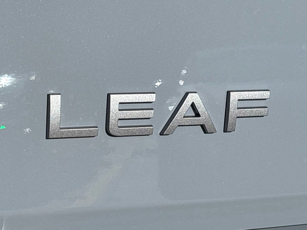 2026 Nissan LEAF Platinum+