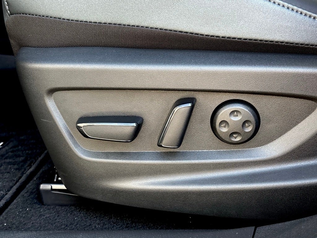 2026 Nissan LEAF Platinum+