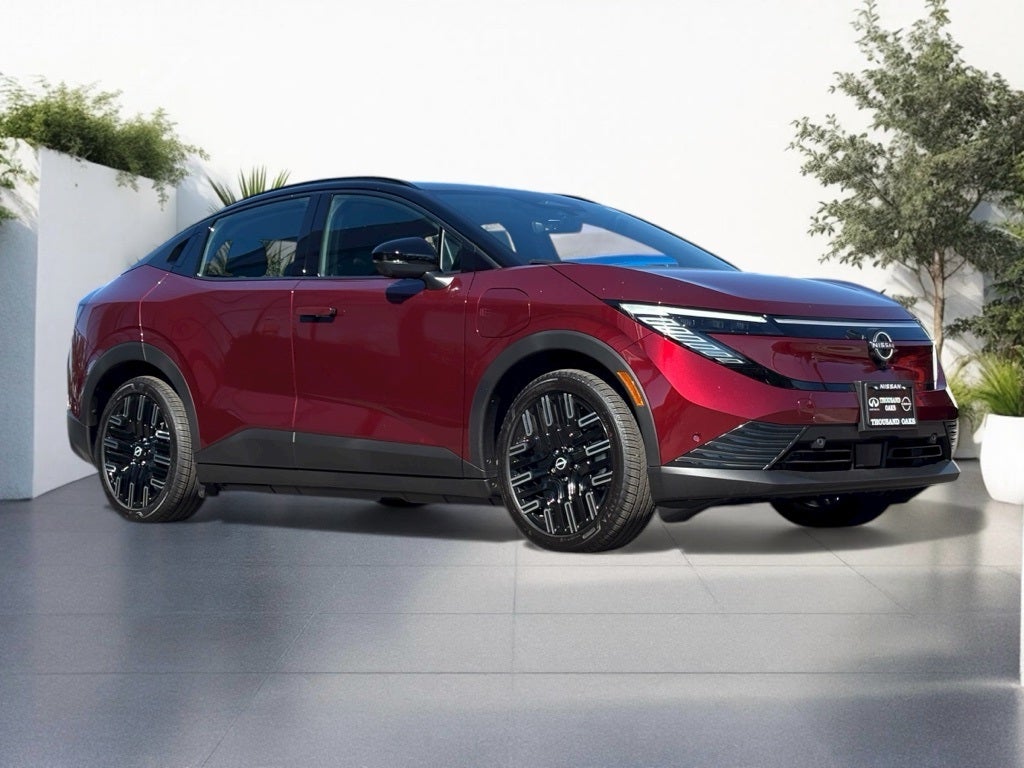 2026 Nissan LEAF Platinum+