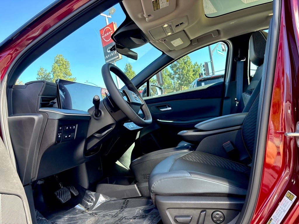 2026 Nissan LEAF Platinum+