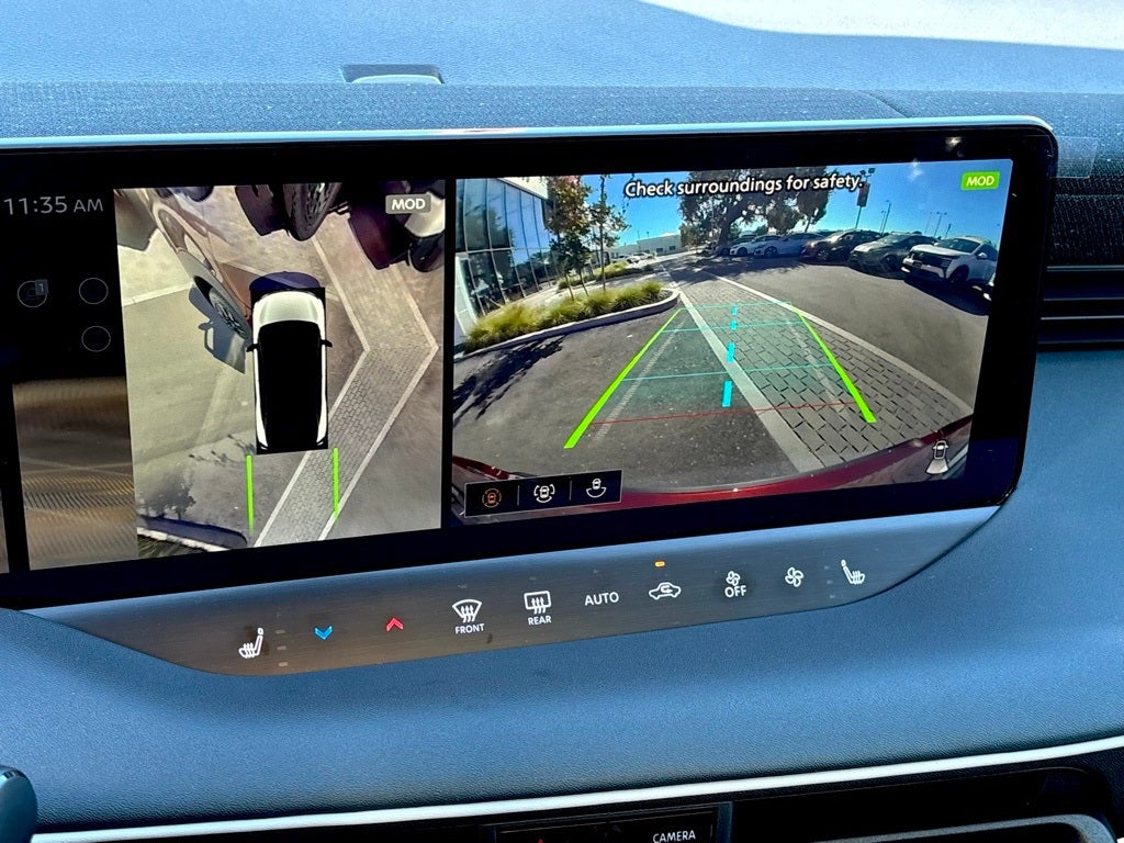 2026 Nissan LEAF Platinum+