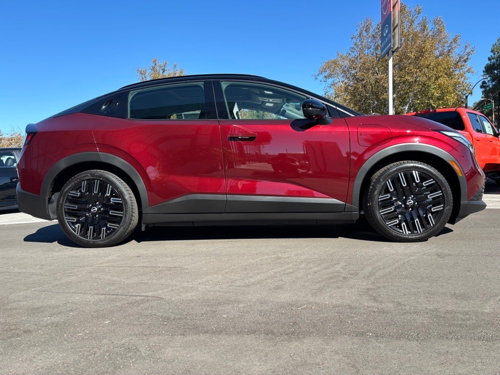 2026 Nissan LEAF Platinum+