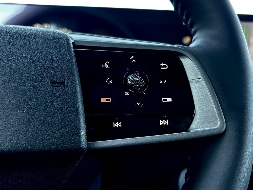 2026 Nissan LEAF Platinum+