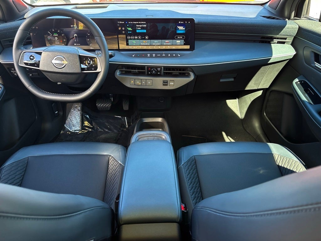 2026 Nissan LEAF Platinum+