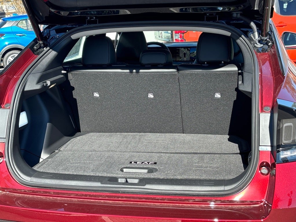 2026 Nissan LEAF Platinum+