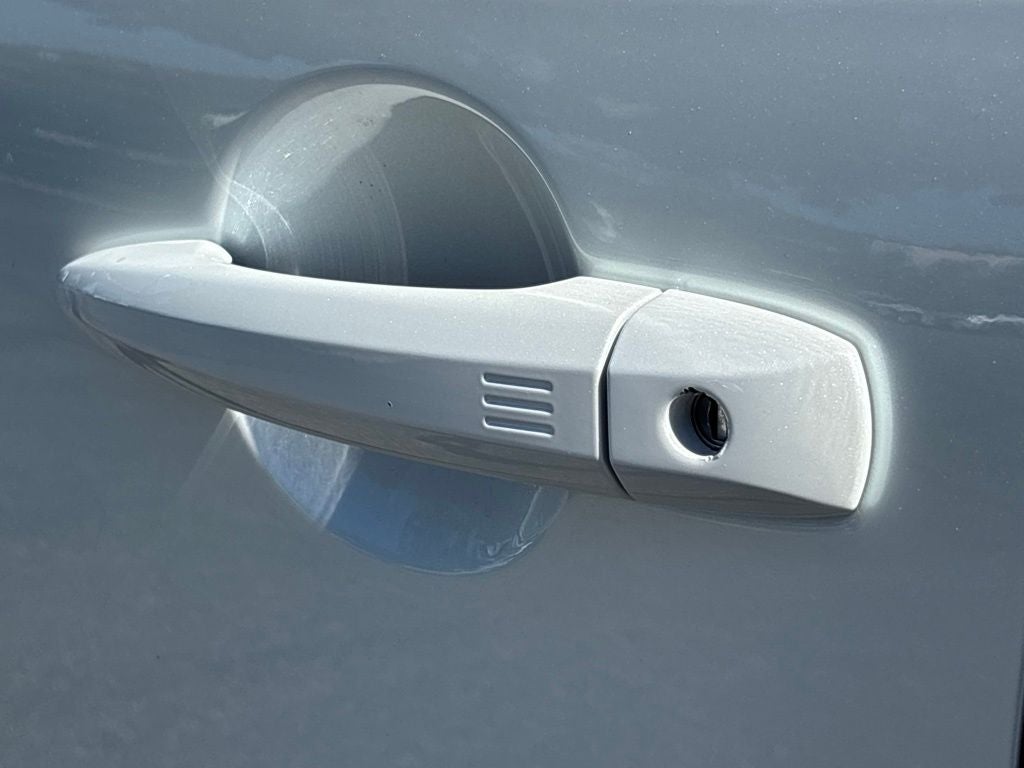 2023 Nissan Ariya VENTURE+