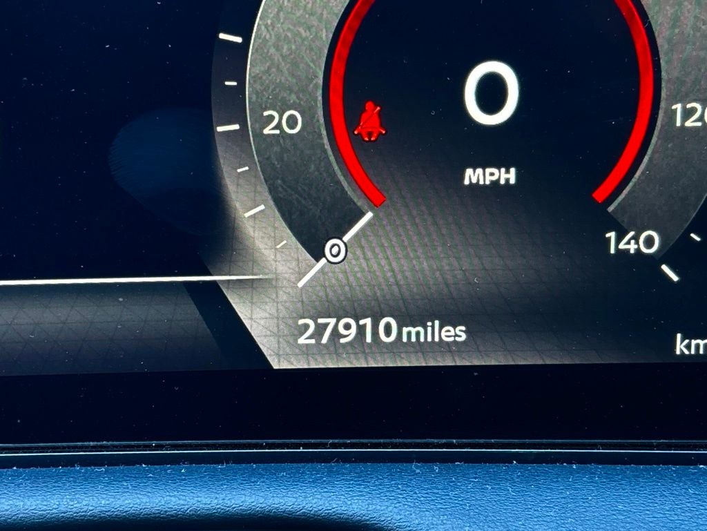 2023 Nissan Ariya VENTURE+