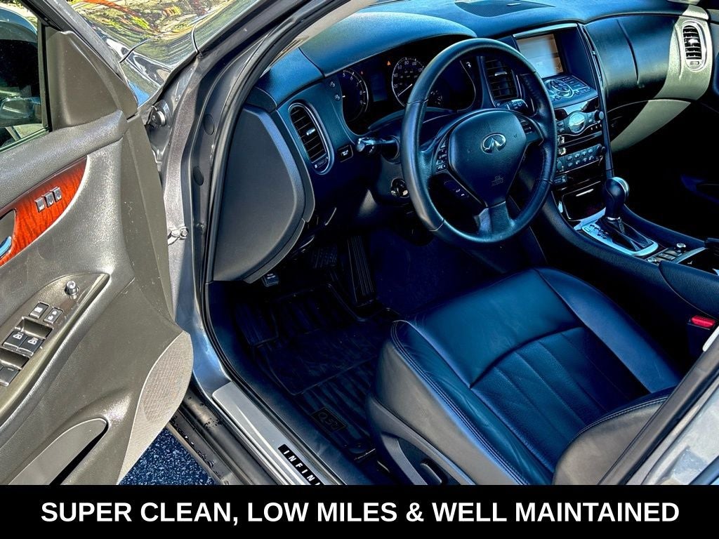 2016 INFINITI QX50 Base