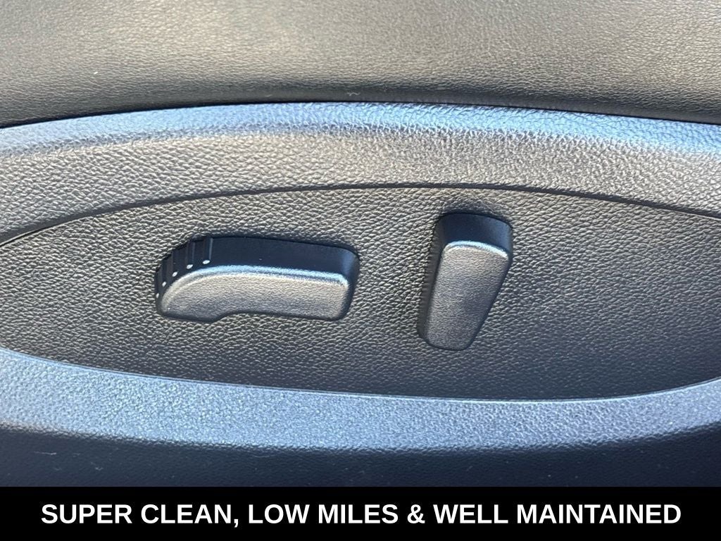 2016 INFINITI QX50 Base