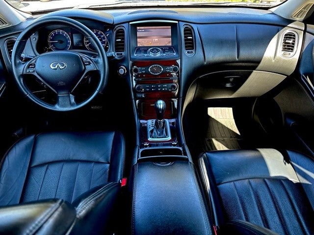 2016 INFINITI QX50 Base