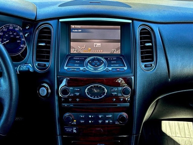 2016 INFINITI QX50 Base