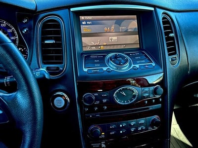 2016 INFINITI QX50 Base