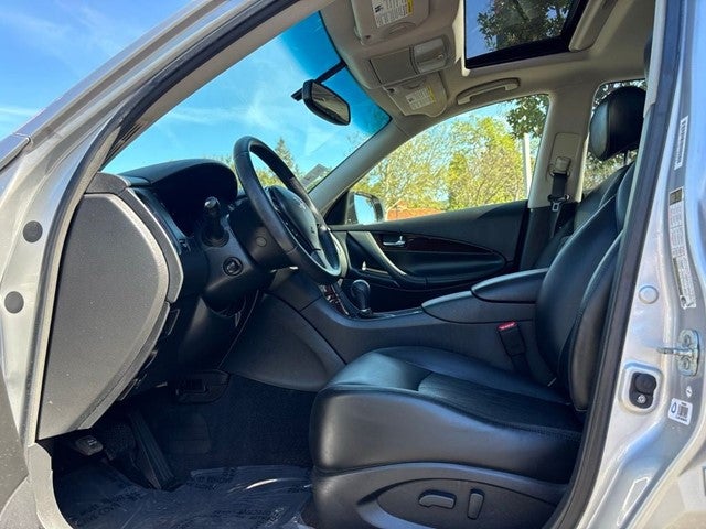 2017 INFINITI QX50 RWD