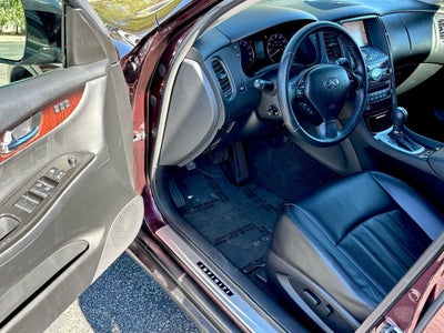 2016 INFINITI QX50 Base