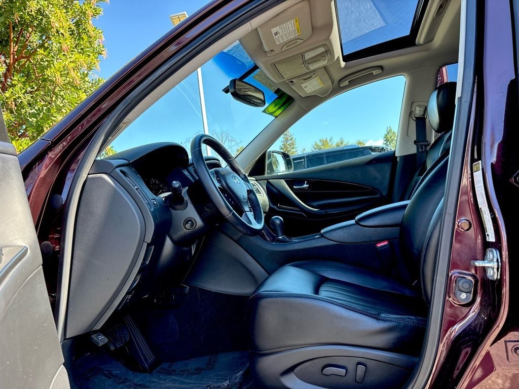 2016 INFINITI QX50 Base