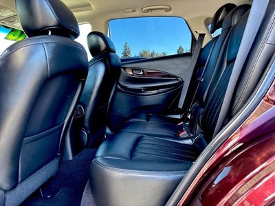 2016 INFINITI QX50 Base