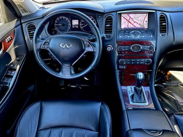 2016 INFINITI QX50 Base