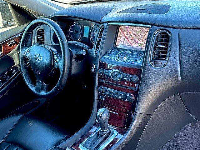 2016 INFINITI QX50 Base