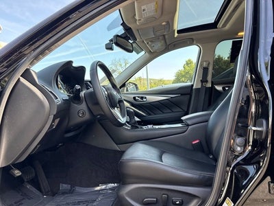 2023 INFINITI Q50 LUXE RWD