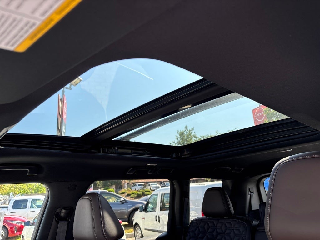 2025 Nissan Armada Platinum