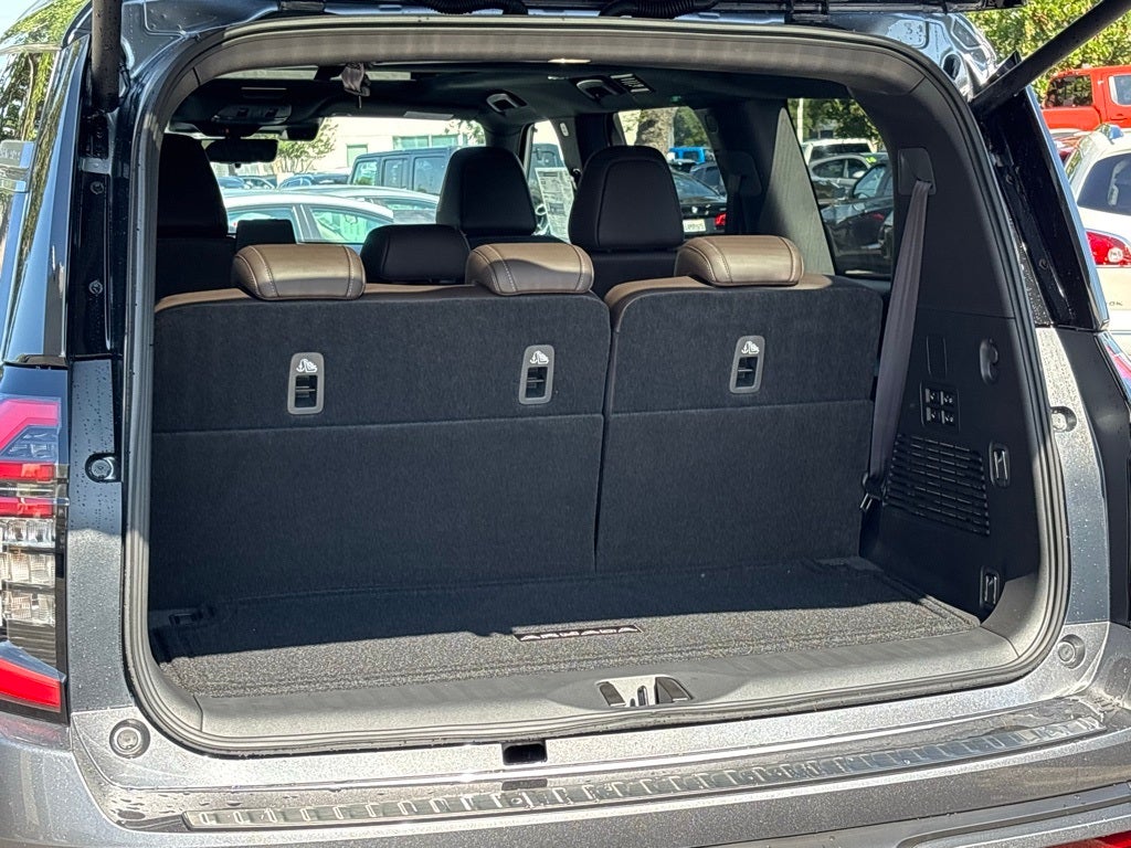 2025 Nissan Armada Platinum