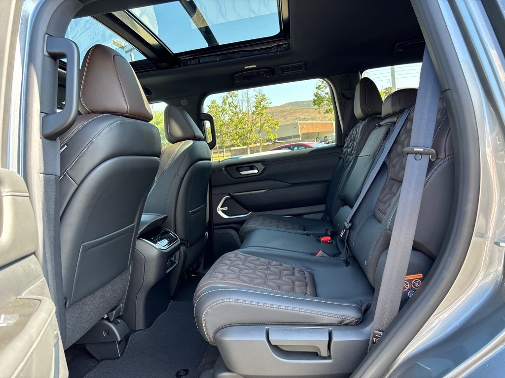 2025 Nissan Armada Platinum