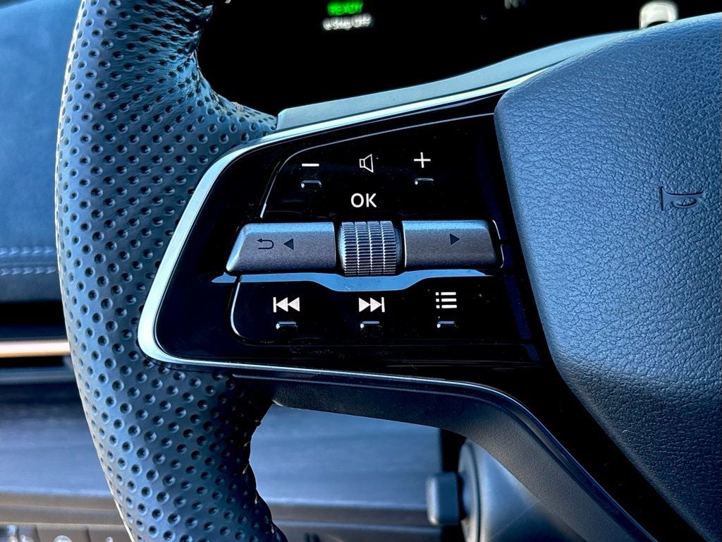 2025 Nissan Ariya PLATINUM+ e-4ORCE